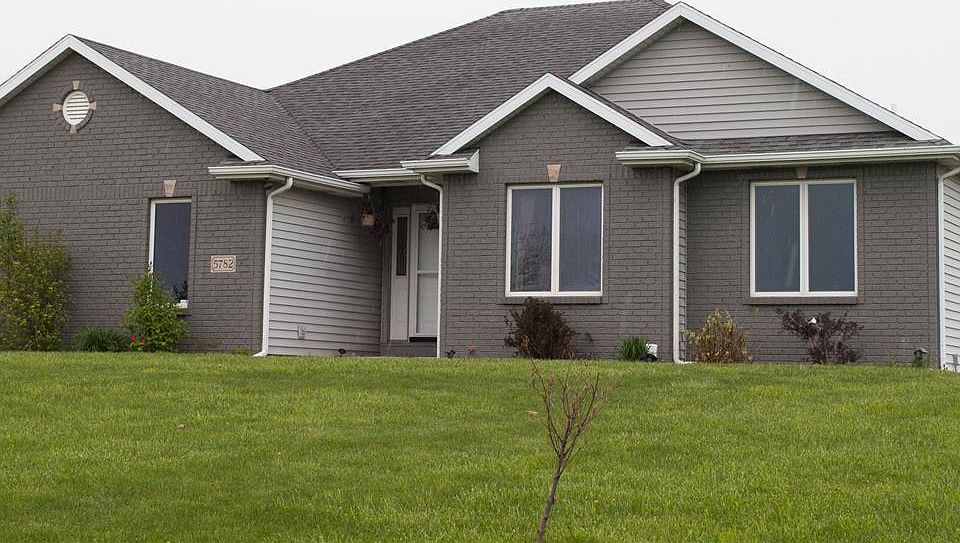 1st image of 5782 N Ashford Dr