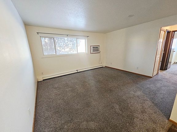 2nd image of 2007 E Divide Ave #1