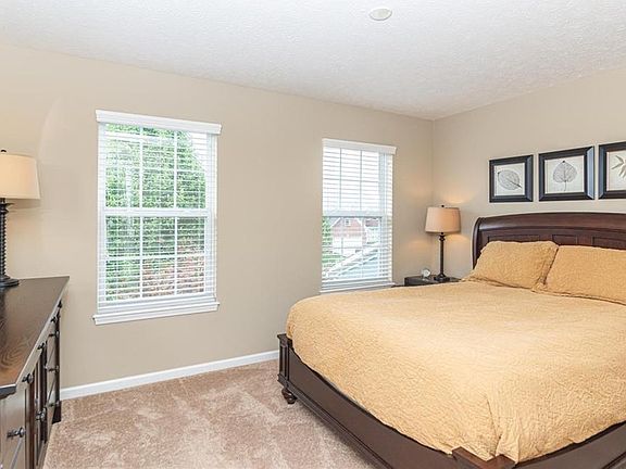 5th image of 3485 Millbrae Dr