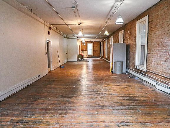 5th image of 311 S Clinton St #201