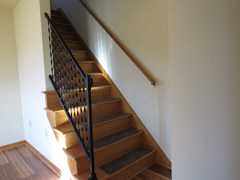 960 Stony Bridge Dr — Photo 9