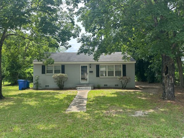116 Hunter Cir