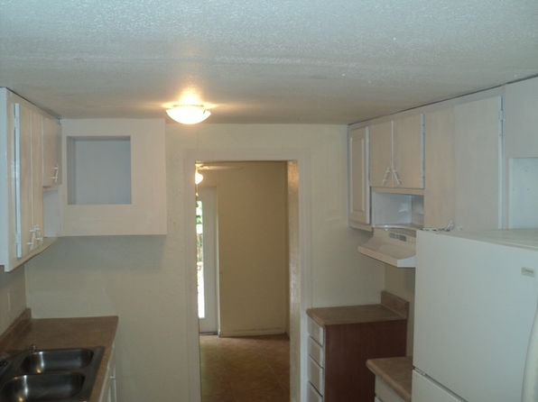 209 4th St APT B