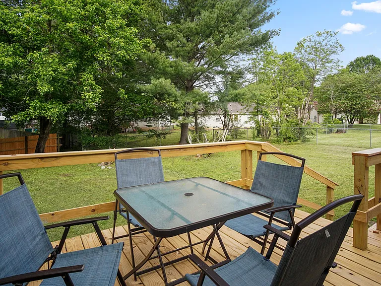 29 Emerson Dr — Photo 19