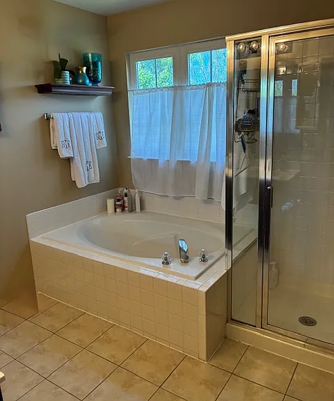 742 Huffine Manor Cir — Photo 7