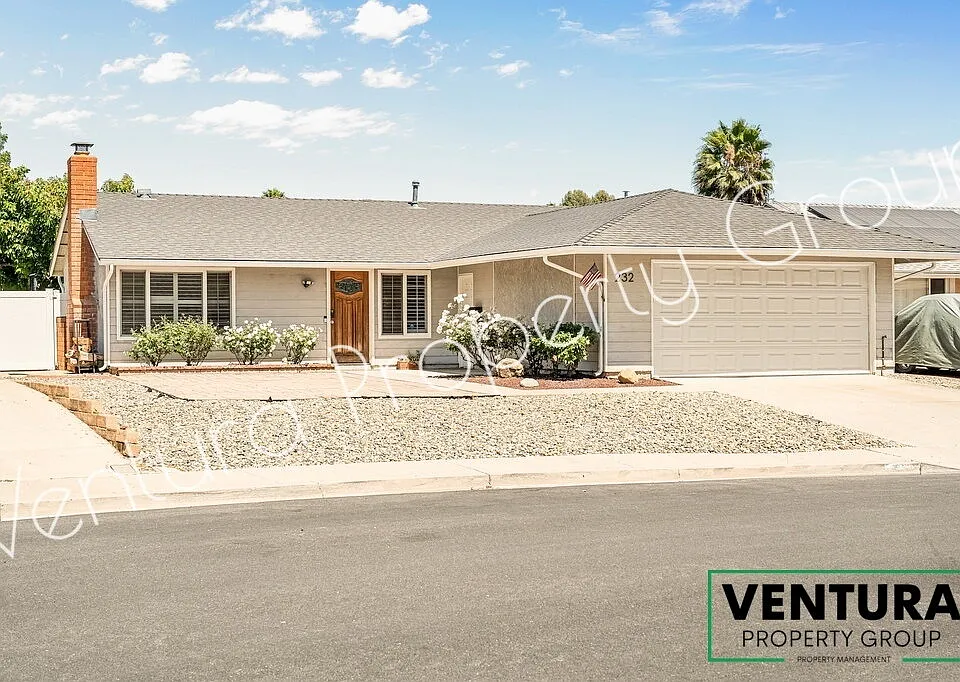 232 Village Sq