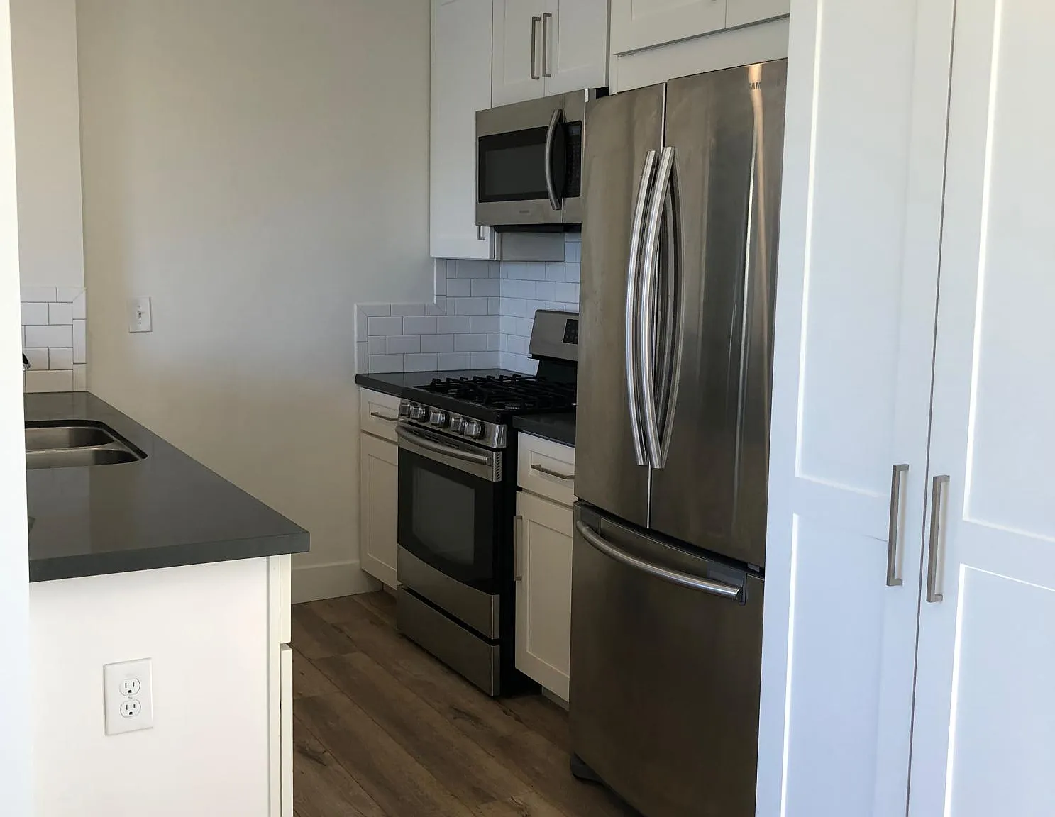 530 S Irena Ave — Photo 4