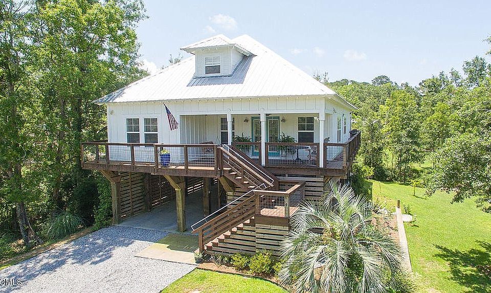 1st image of 408 Forest Hill Dr