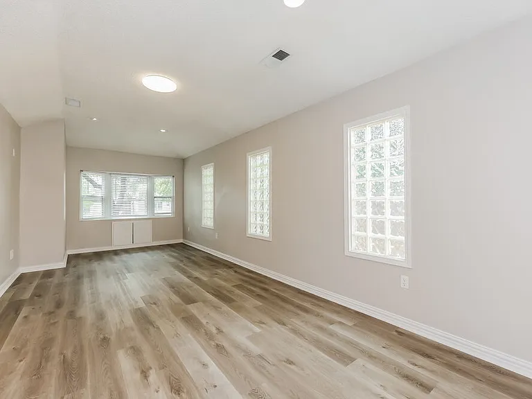 6003 Cool Springs Dr — Photo 5