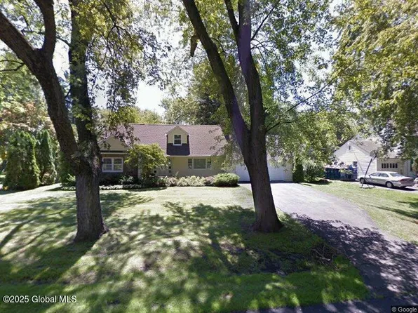 811 Riverside Avenue, Glenville, NY 12302