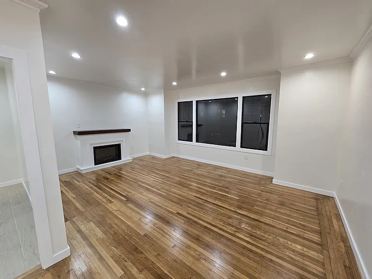 343 Justin Dr — Photo 17