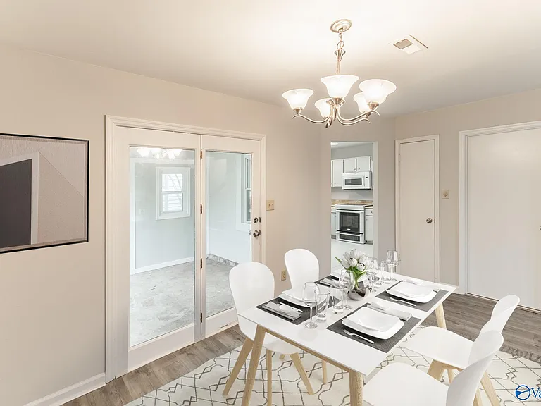 401 Hobbs Rd SE — Photo 18