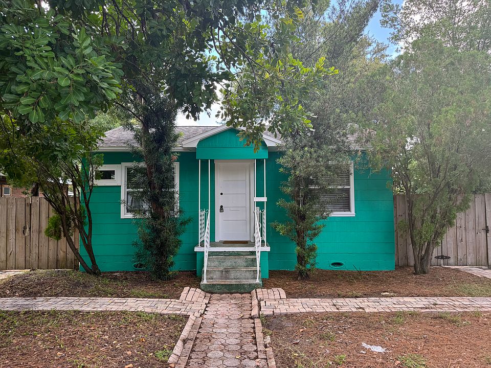 1st image of 4108 10th Ave N