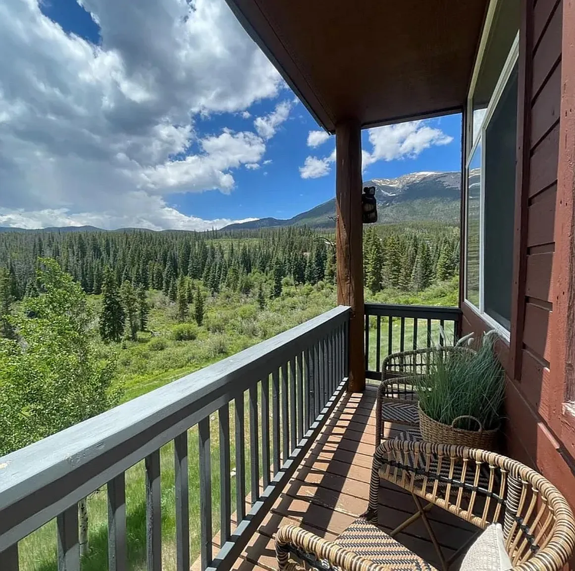 3 bed, 3.5 bath, 1755 sqft, $4,950 — Photo 2