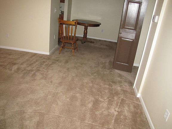 5th image of 35 King Arthur Ct