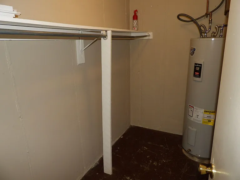 65 Ashwood Ct #8 — Photo 27