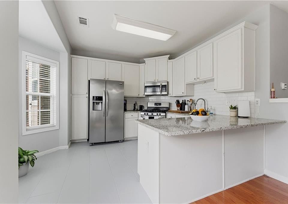 1st image of 4247 Chatham Ridge Dr