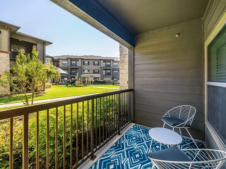 The Oaks at Baywood — Photo 11