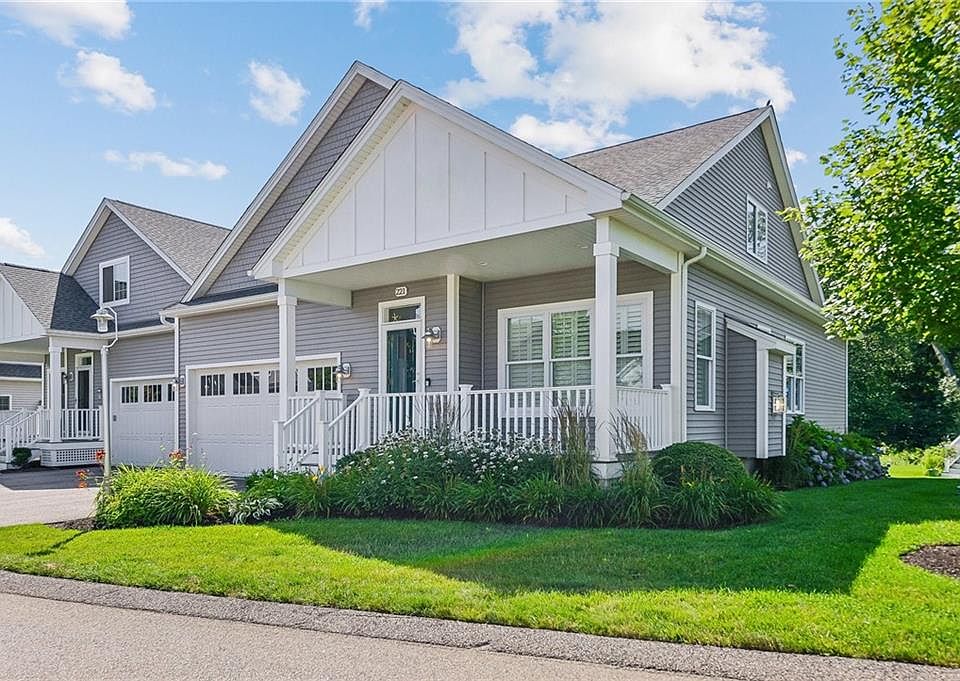 1st image of 221 Wickford Ct #221