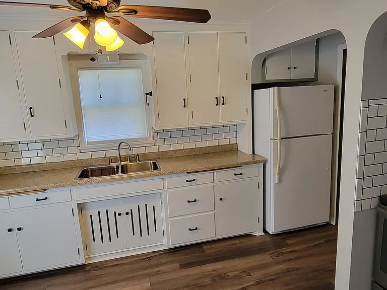 4211 London Rd — Photo 5