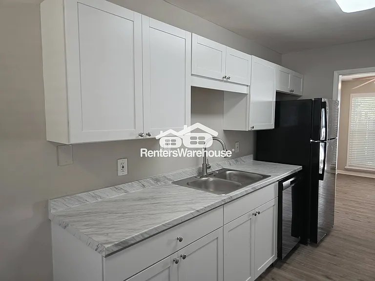 4891 Jenny Dr — Photo 16