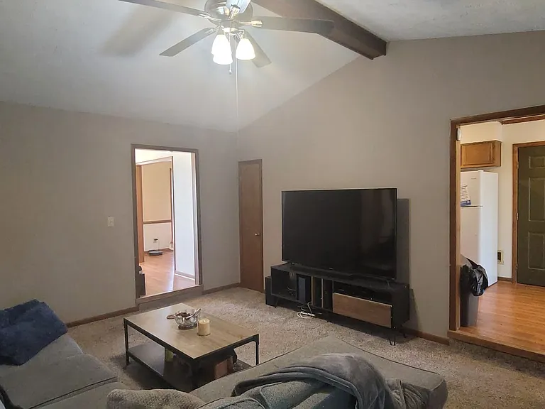 6978 Melbourne Dr — Photo 8