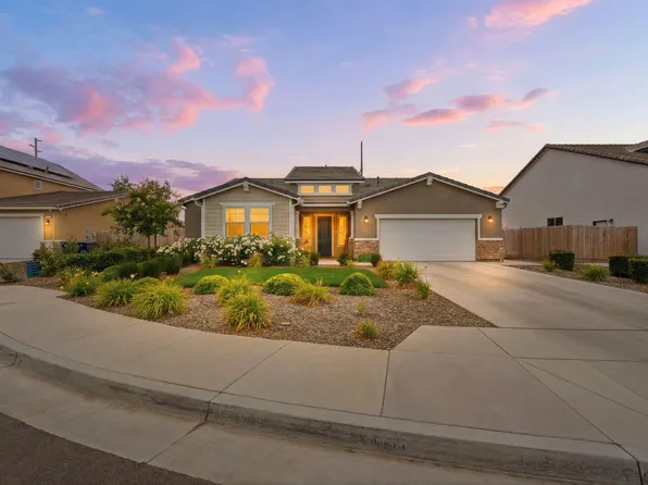 2999 Sand Hills Avenue, Tulare, CA 93274