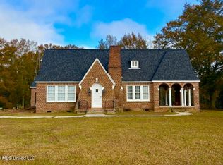 1523 Magnolia Ave, Tylertown, MS 39667