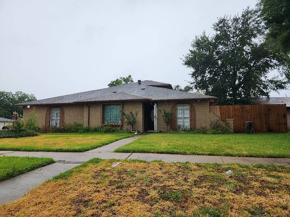 1st image of 9603 Willow Wood Ln