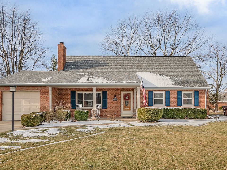 1st image of 925 Villa Dr