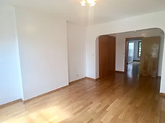 Rented by Northside Plaza Inc.