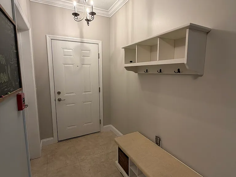 2118 Suncrest Vlg — Photo 11