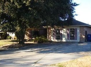 303 Cawthorn Dr, Slidell, LA 70458