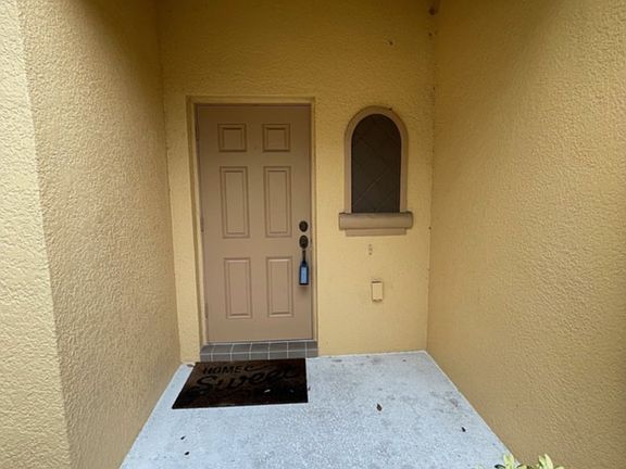 2nd image of 1650 Retreat View Cir