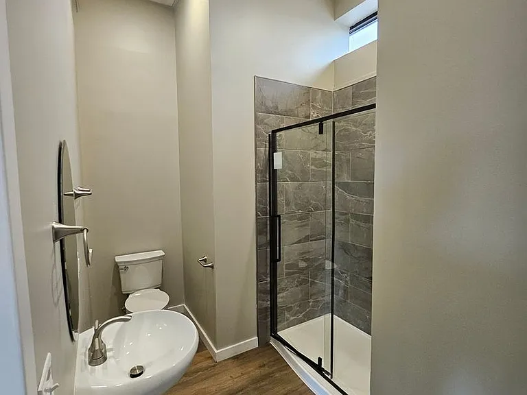 41 W Division St #200 — Photo 15