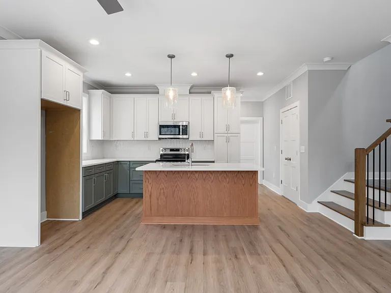 2805 B Fawn Ave — Photo 4