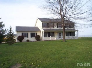 214 E State St, Washburn, IL