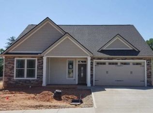 2 Marshfield Trl, Simpsonville, SC 29680