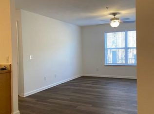 424 Acorn Grove Ln #D, Chesapeake, VA 23320