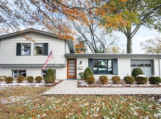 8690 Brittany Dr, Cincinnati, OH 45242