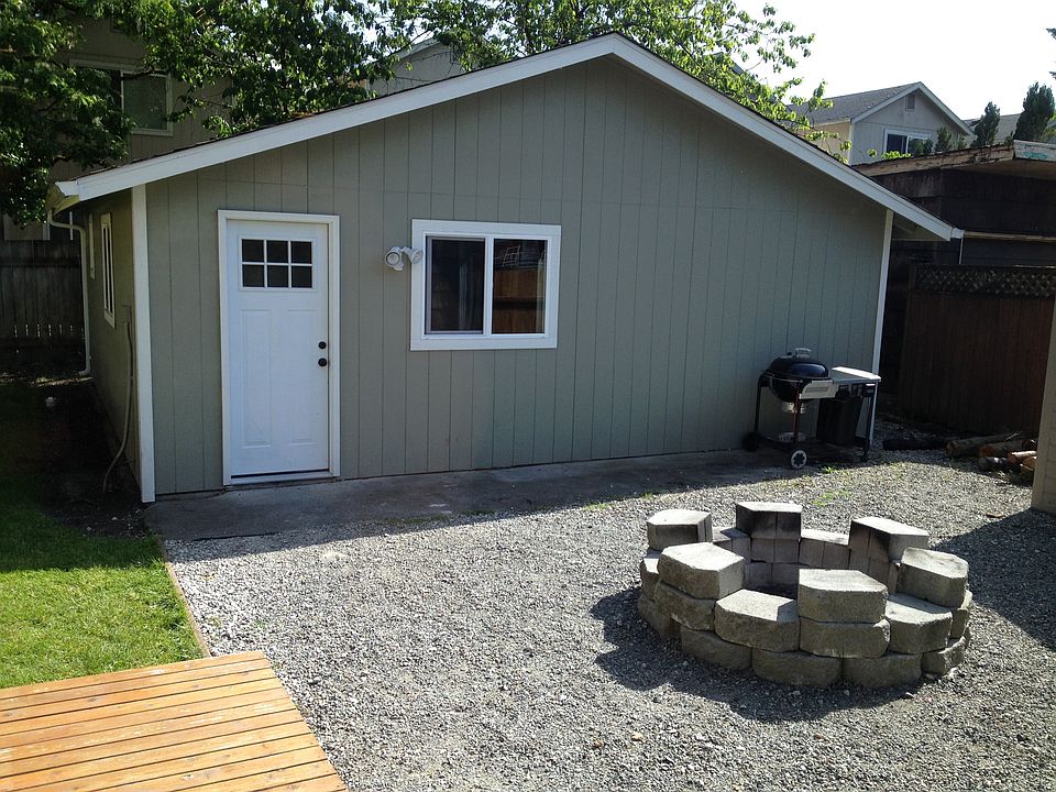 2nd image of 860 117th St S