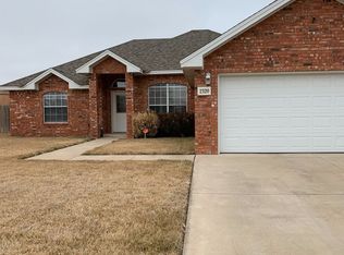 2320 Reese Dr, Clovis, NM 88101