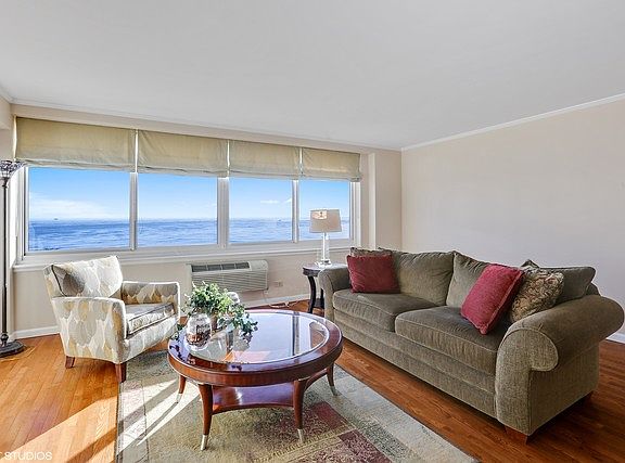 3rd image of 1440 N Lake Shore Dr APT 7D