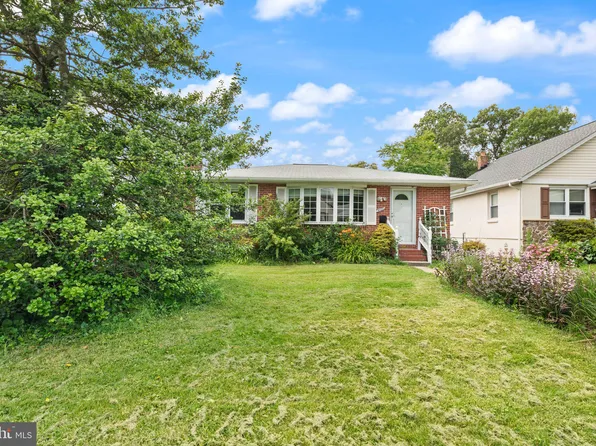 8122 Ridgely Oak Rd, Parkville, MD 21234