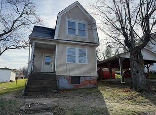 709 Braxton St, Gassaway, WV 26624