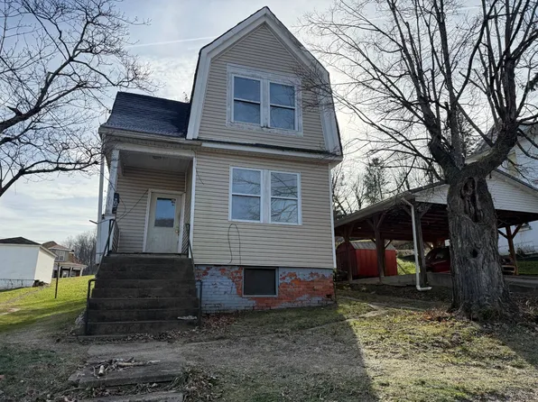 709 Braxton St, Gassaway, WV 26624