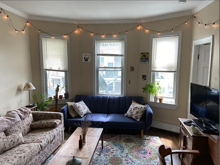 47 Dalrymple St #3 — Photo 1