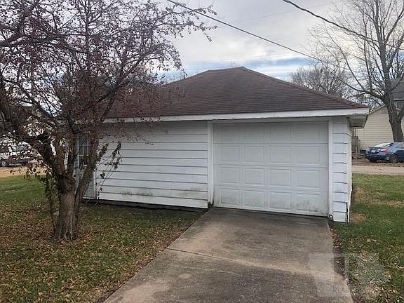 3rd image of 518 Burrhus St
