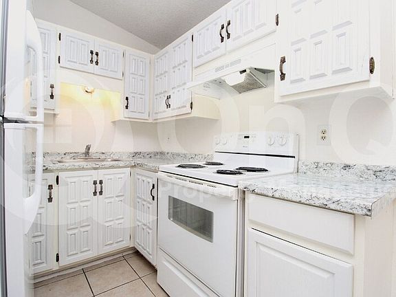 3rd image of 3645 N 69th Ave Unit 6