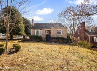 3914 Hillsboro Rd, Saint Matthews, KY 40207